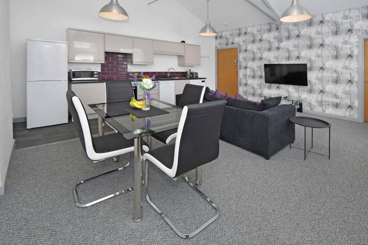 Smithfield Apartments By Yourstays - Gated Apartments With Private Car Park In City Centre Stoke-on-Trent ภายนอก รูปภาพ