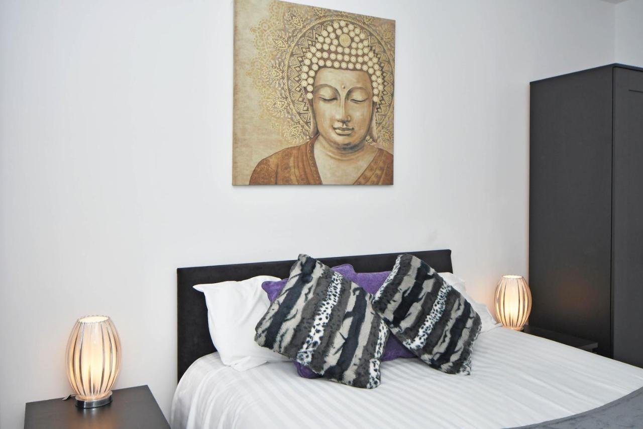 Smithfield Apartments By Yourstays - Gated Apartments With Private Car Park In City Centre Stoke-on-Trent ภายนอก รูปภาพ