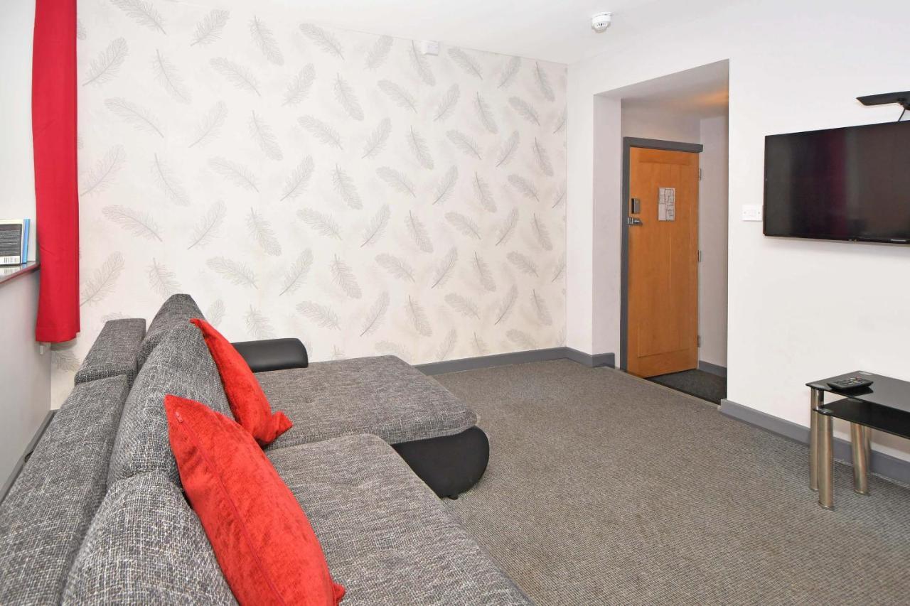 Smithfield Apartments By Yourstays - Gated Apartments With Private Car Park In City Centre Stoke-on-Trent ภายนอก รูปภาพ